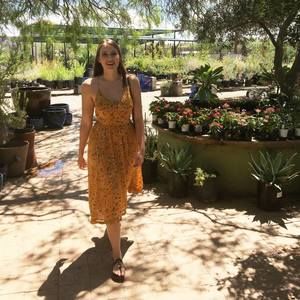 Meet your Posher, Danielle